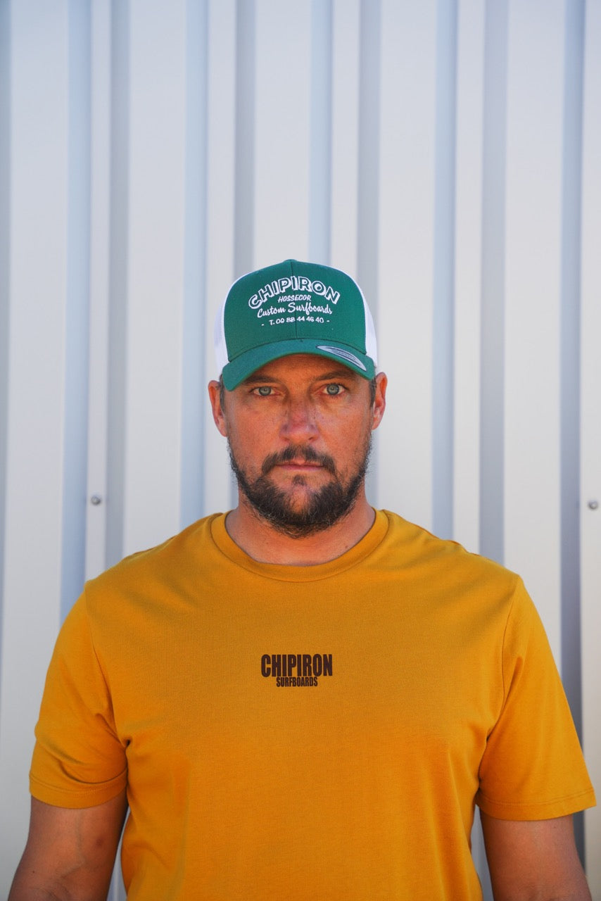 Gorra trucker chipirón marrón