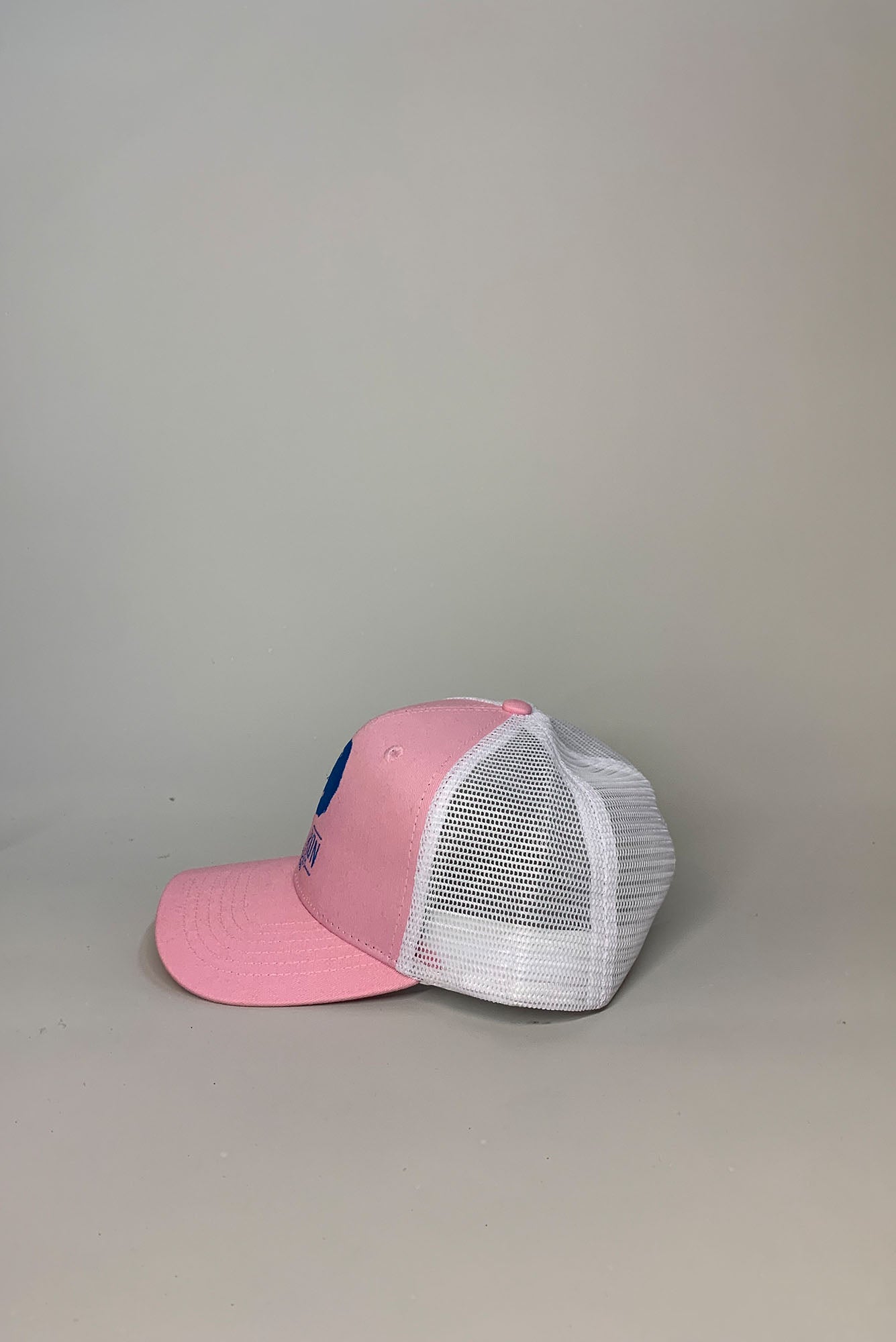 trucker-casquette-enfant-filet-rose-broderie-logo-chipiron-surfboards